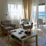 Lemon Front Apartment, Apartment